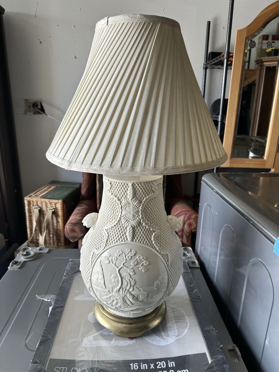 VTG Paul Hanson Ceramic Basket Weave Table Lamp