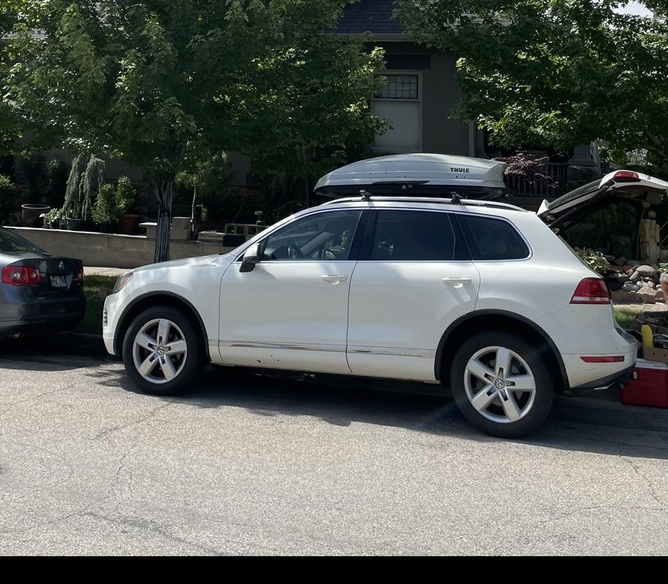 2012 Volkswagen Touareg 