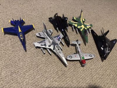 Like new! Collection of toy military jets