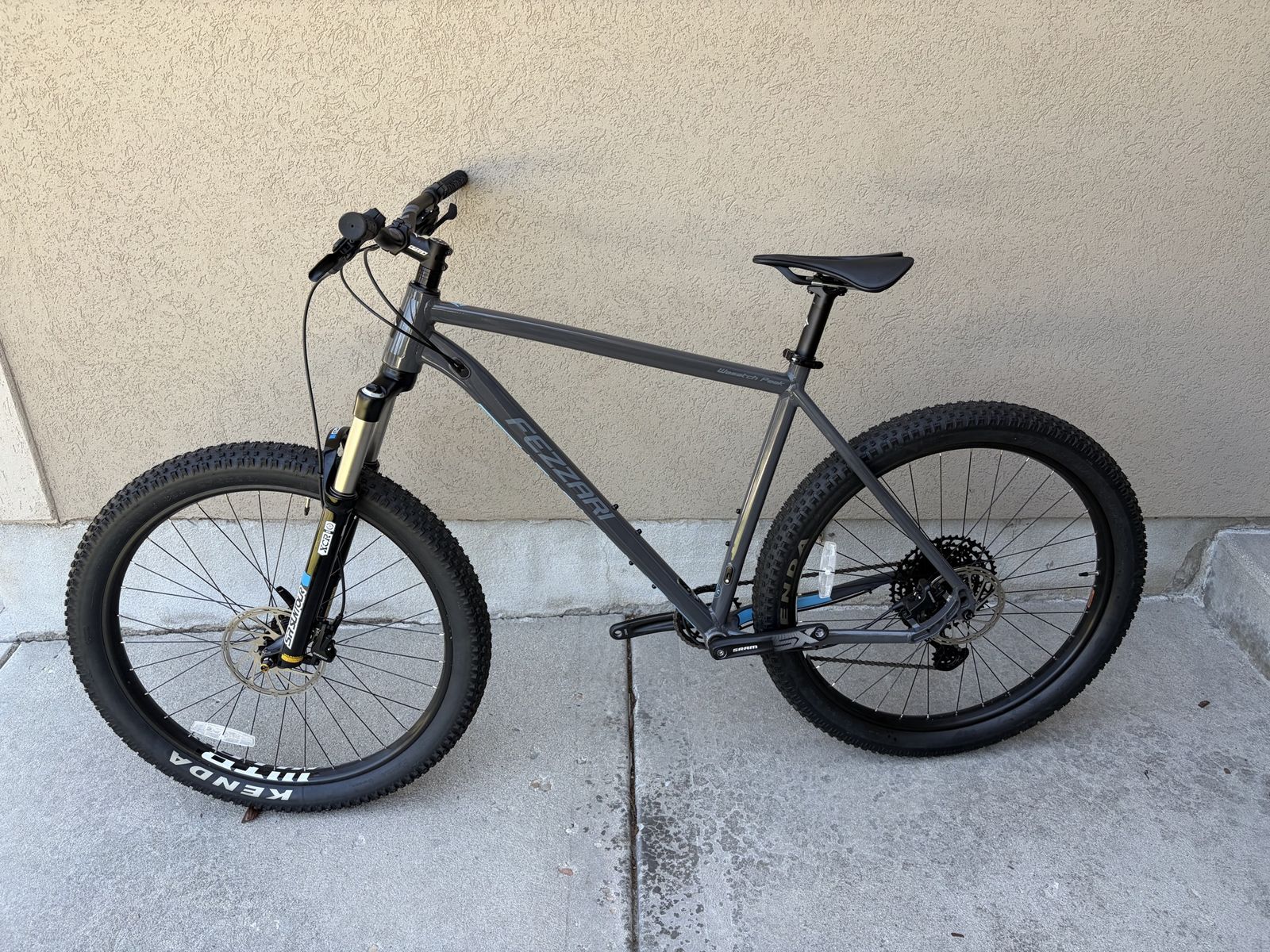 Ari (Fezzari) wasatch peak XL hardtail mountain bike