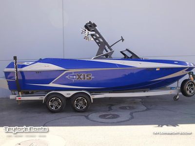 2015 Axis T23 Boats