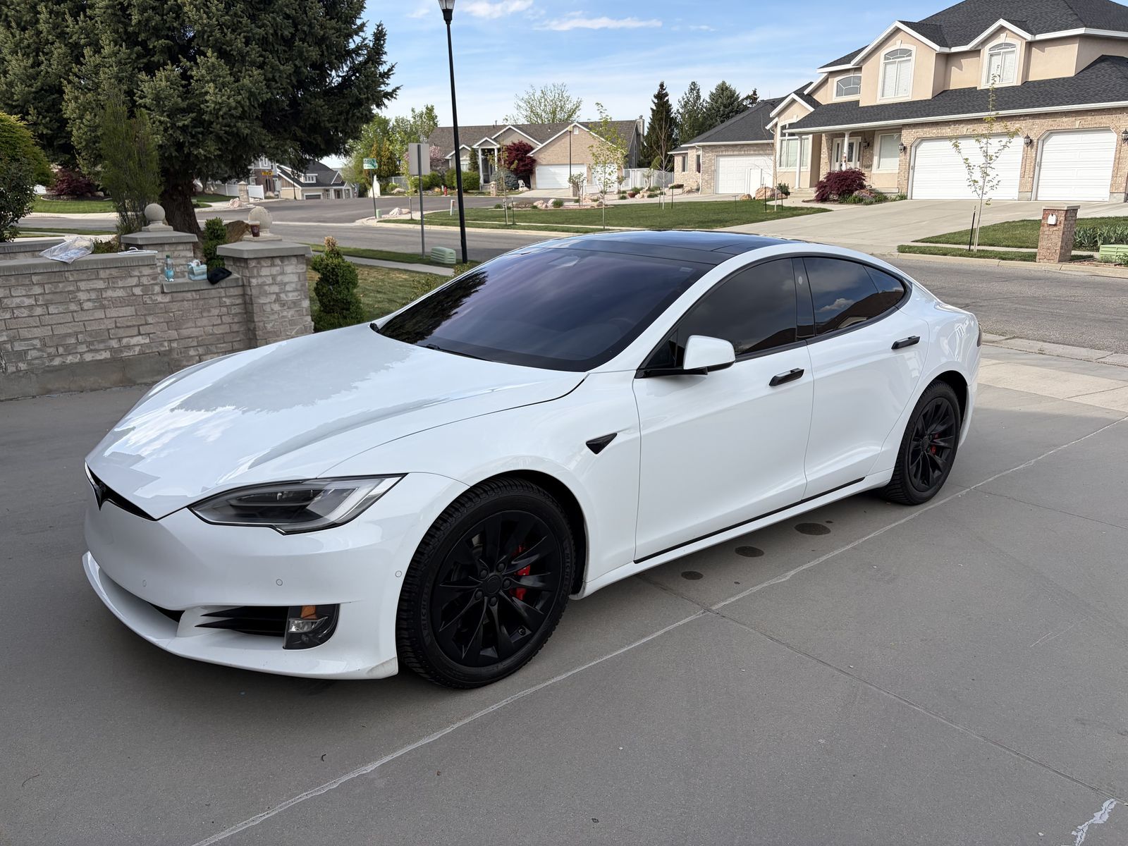 2016 Tesla Model S P90D