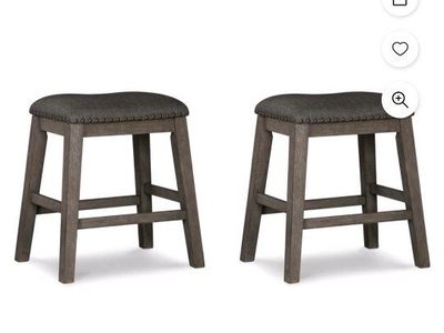 SET OF 4 BARSTOOL : MUST GO BY 24TH