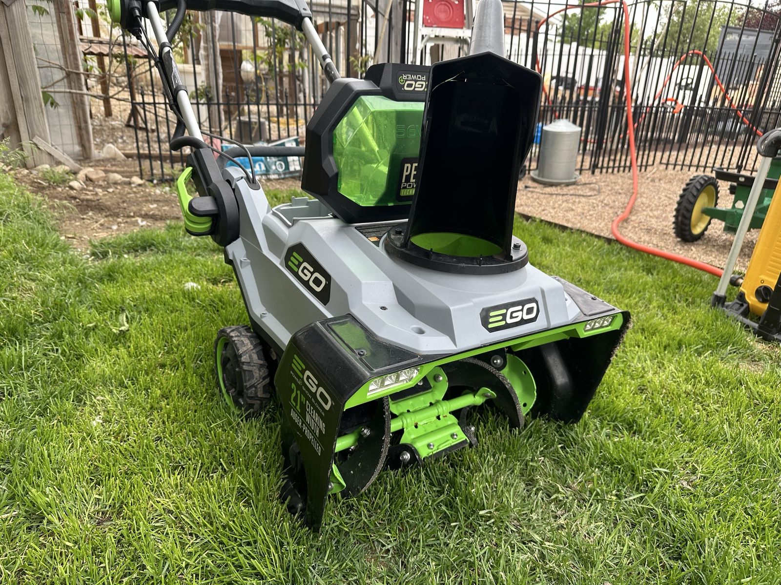 EGO Power+ SNT2112 21" 56V Peak Power Single-Stage Cordless Electric Snow Blower - Tool Only