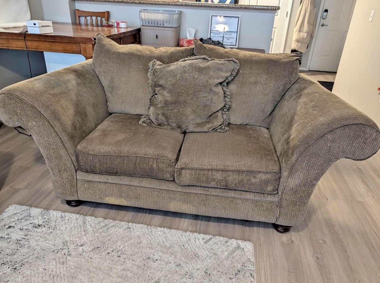 Comfy Brown Loveseat and Armchair Set