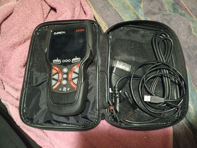 Zurich ZR15S OBD2 Code Reader Scanner Auto Diagnostic Tool with Case & Cables - Excellent Condition