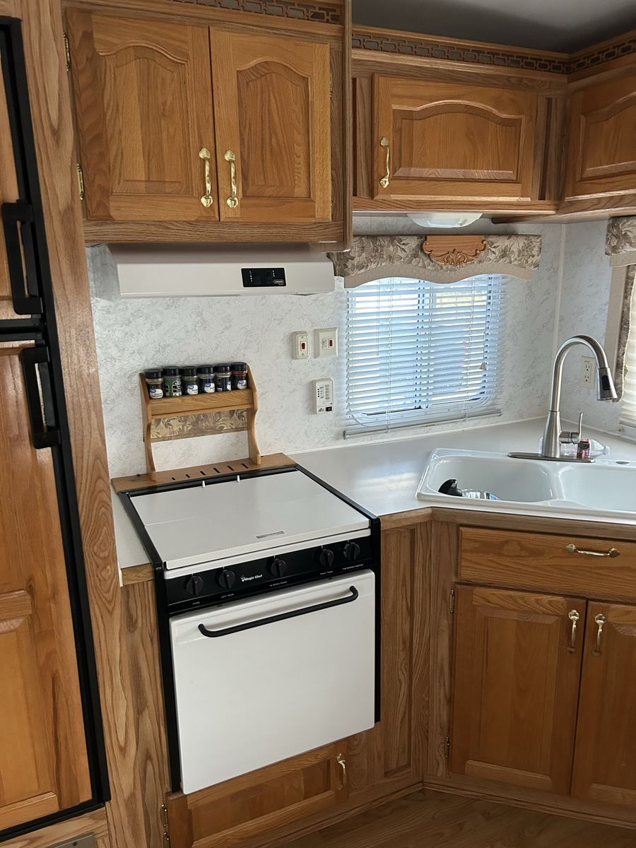 Main image 18