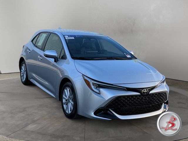 2025 Toyota Corolla Hatchback SE