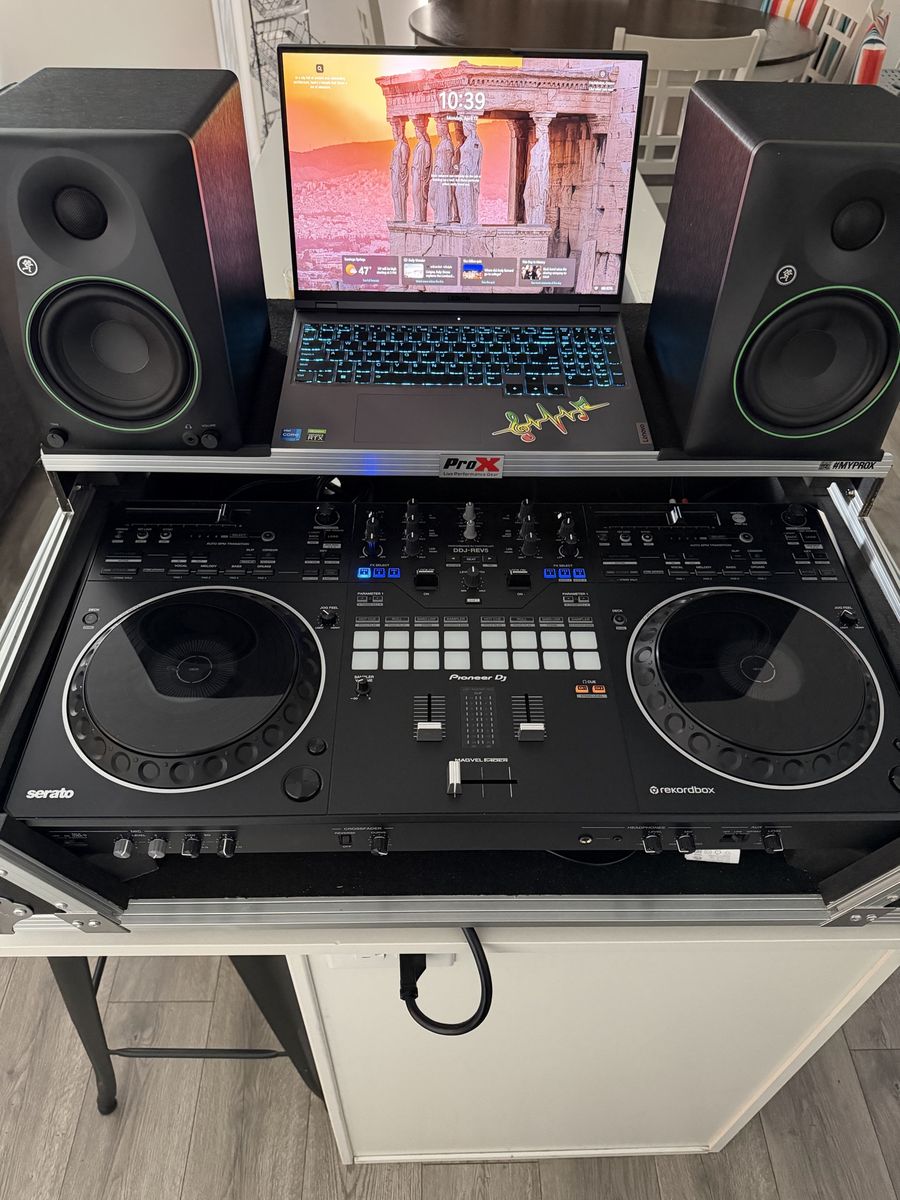 Pioneer DJ DDJ – REV5 with flight case