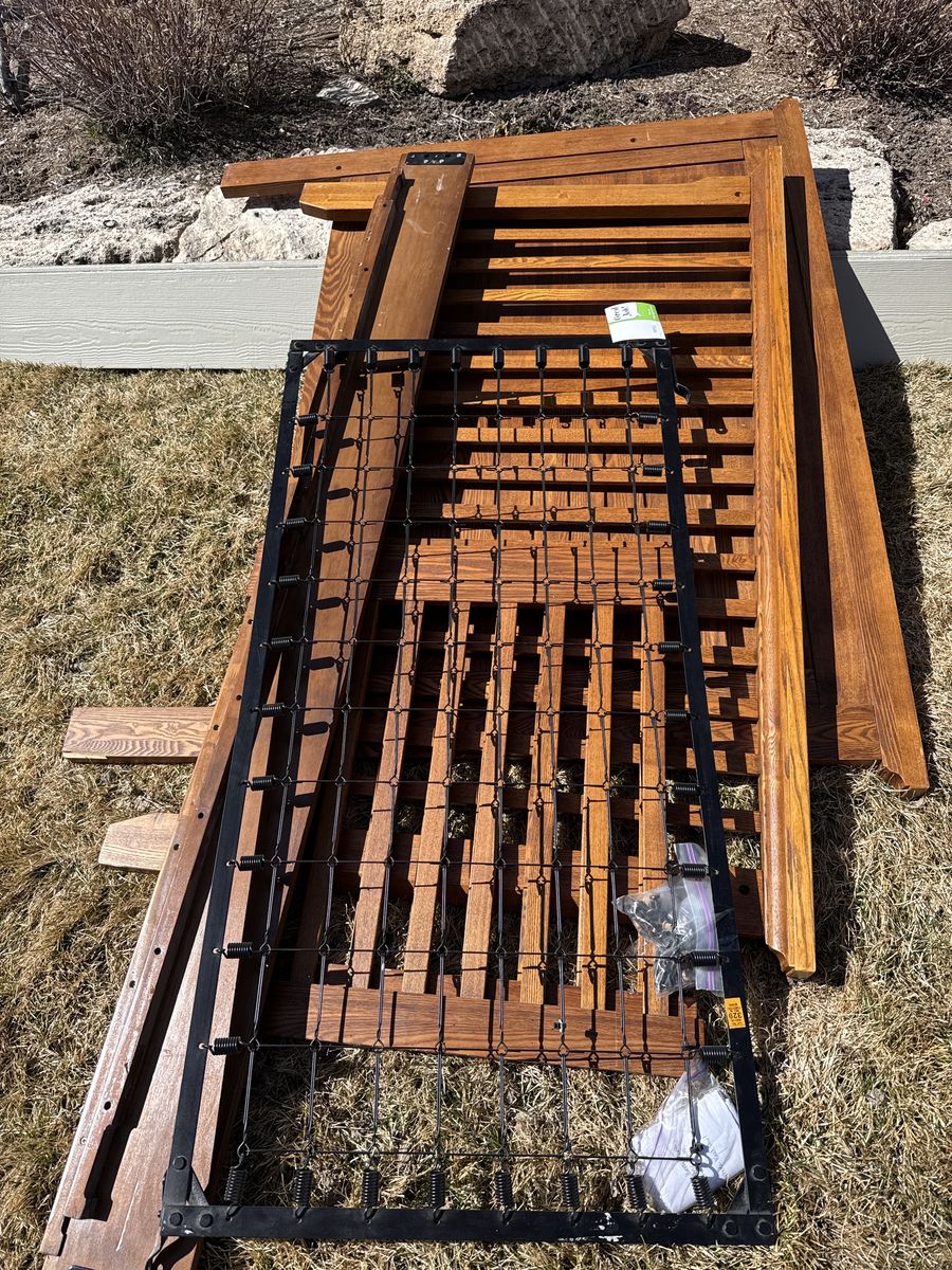 Bassett Baby Crib 2 In 1