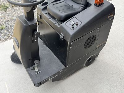 NSS Manta 34 RS Industrial Sweeper - Used Floor Cleaner