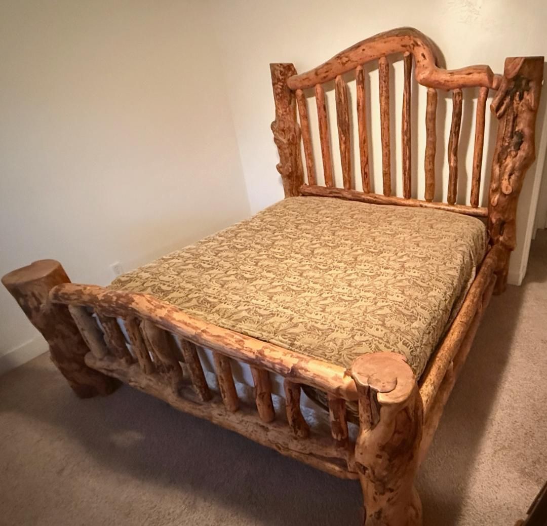 King Size Log Bed  Timberline collection
