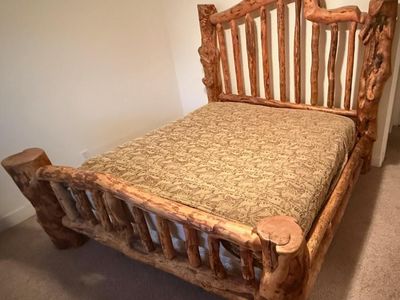 King Size Log Bed Timberline collection