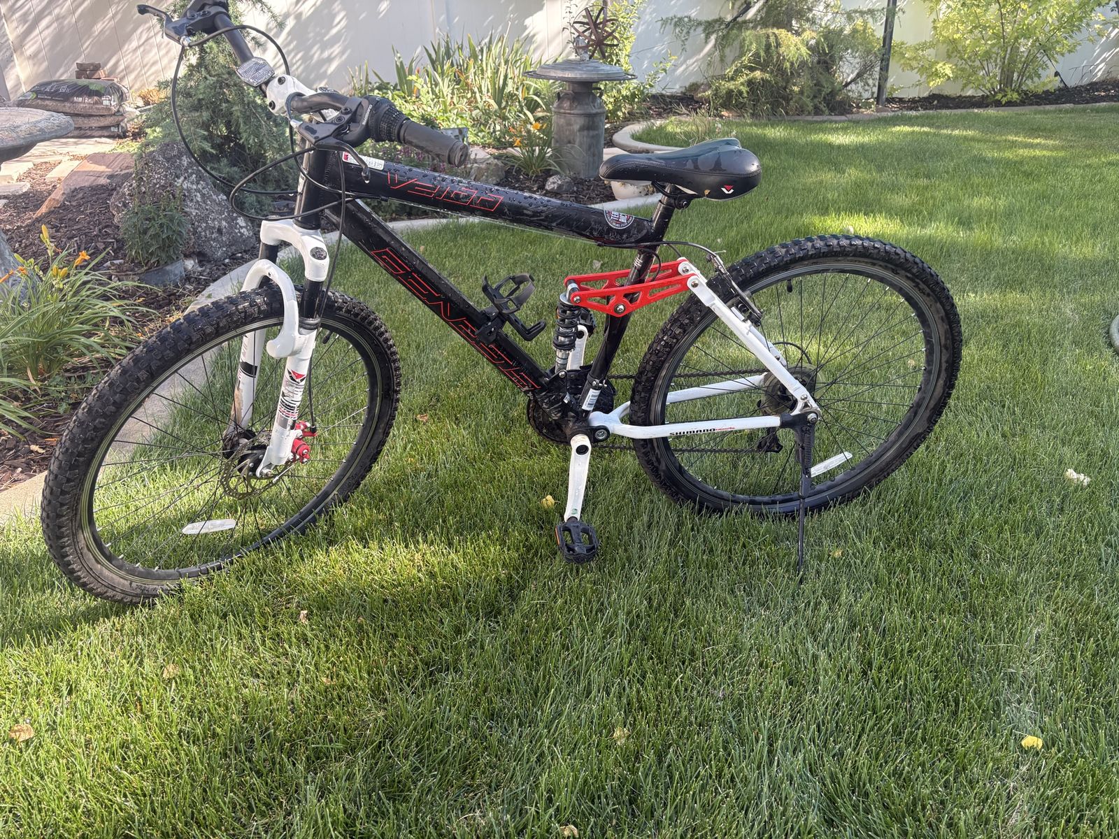 Genesis mountain bike