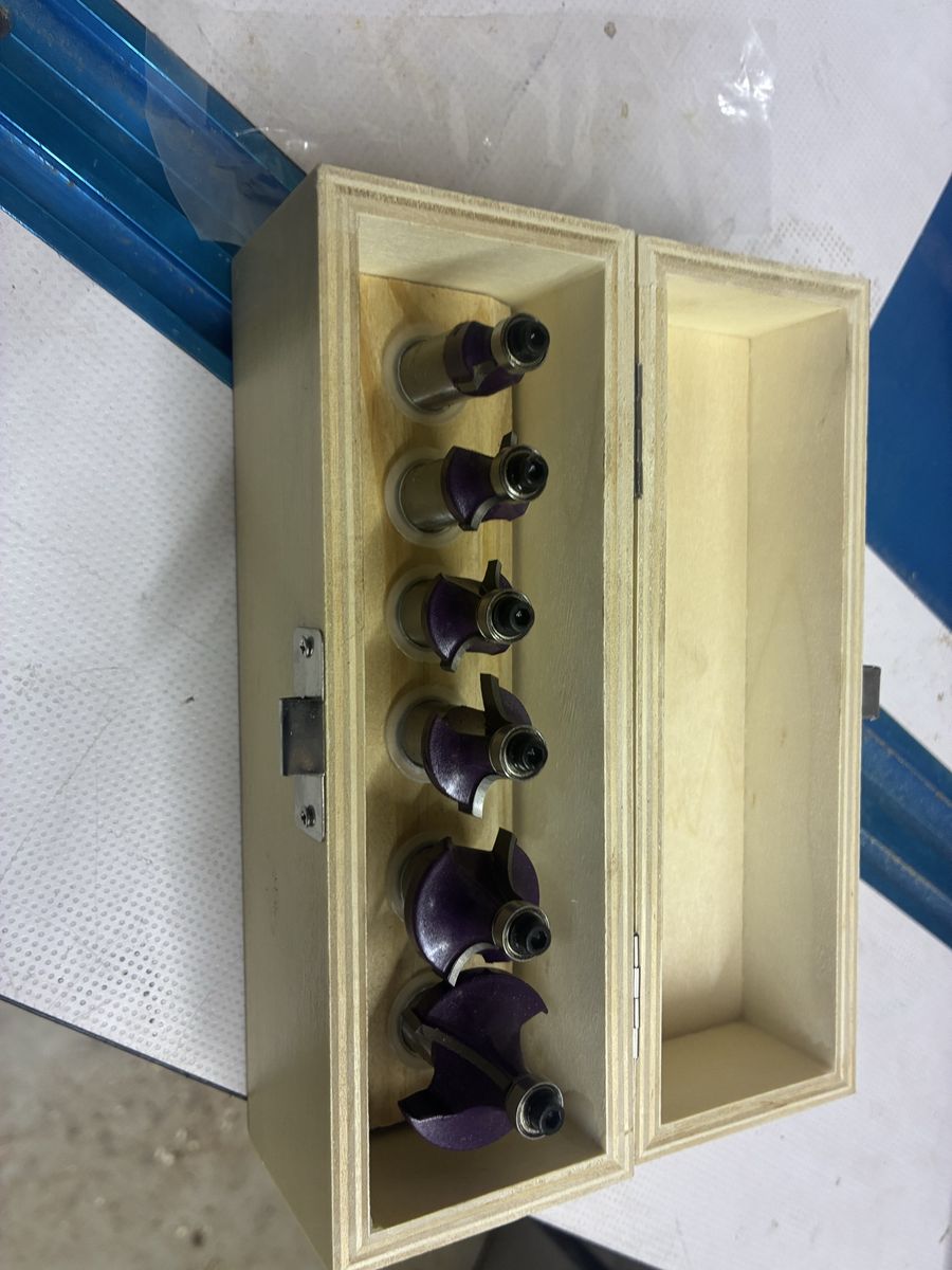 Router Bit Set - 6 Piece Purple Carbide Tipped, with Wooden Case