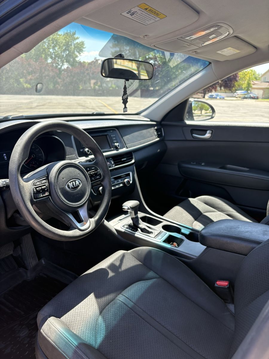 Main image 6