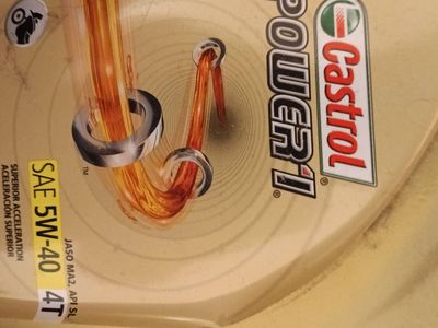 Castrol full synthetic motorcycle oil 4T