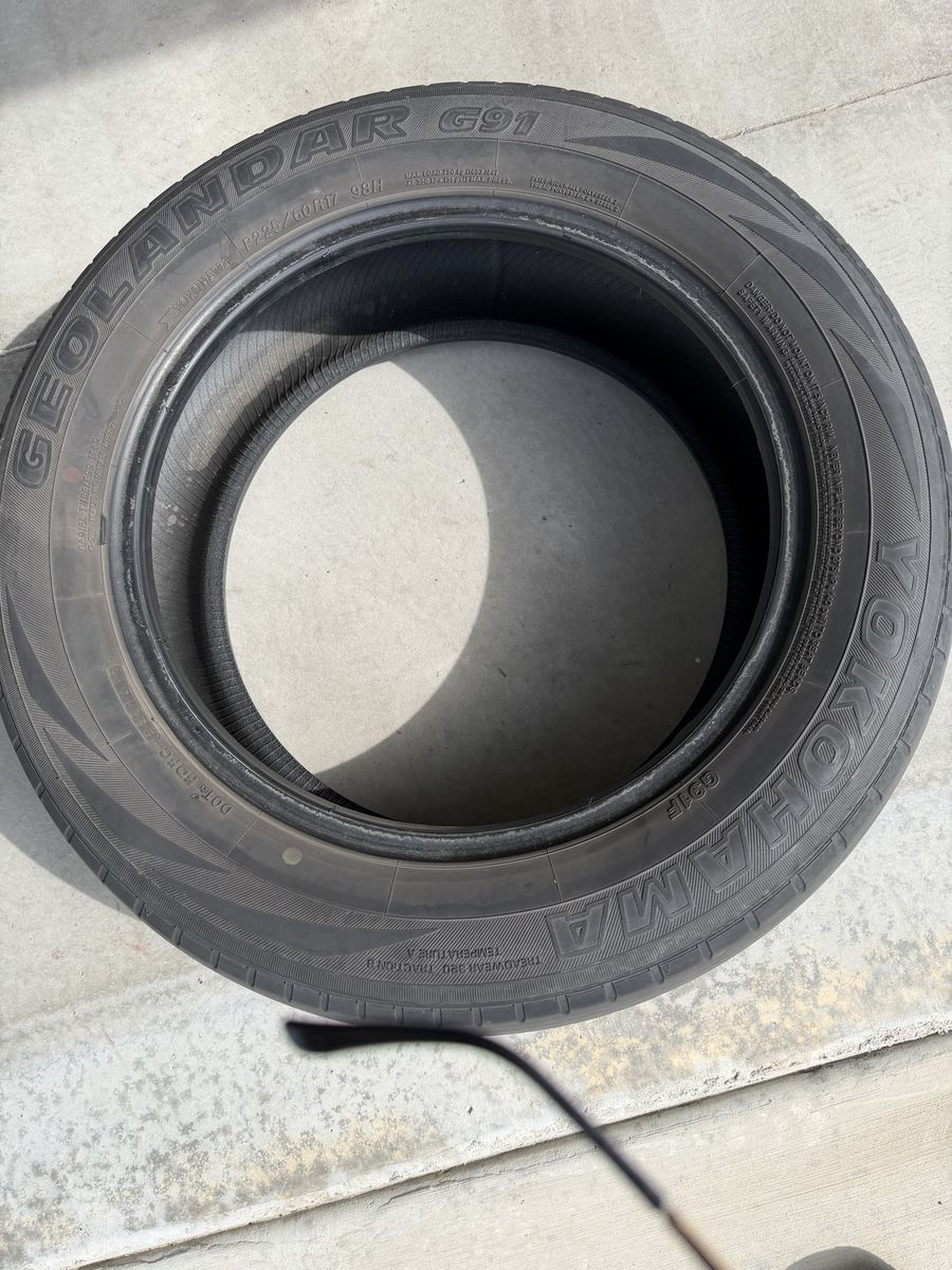 FREE Yokohama Geolandar G91 P225/60R17 98H all weather Tire Set