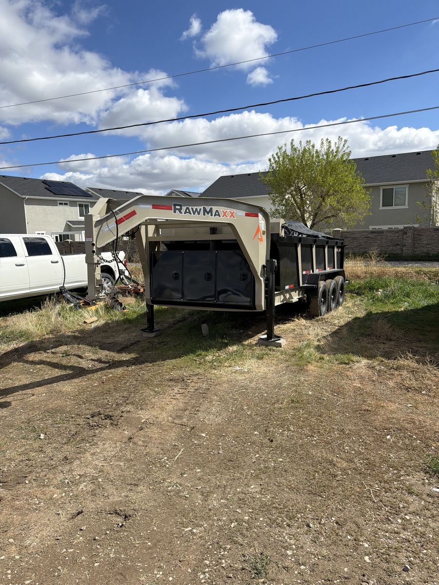 Rawmaxx Dump Trailer