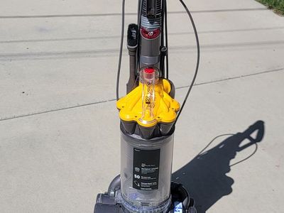 Dyson DC 33 Multi Floor Vacuum -OBO
