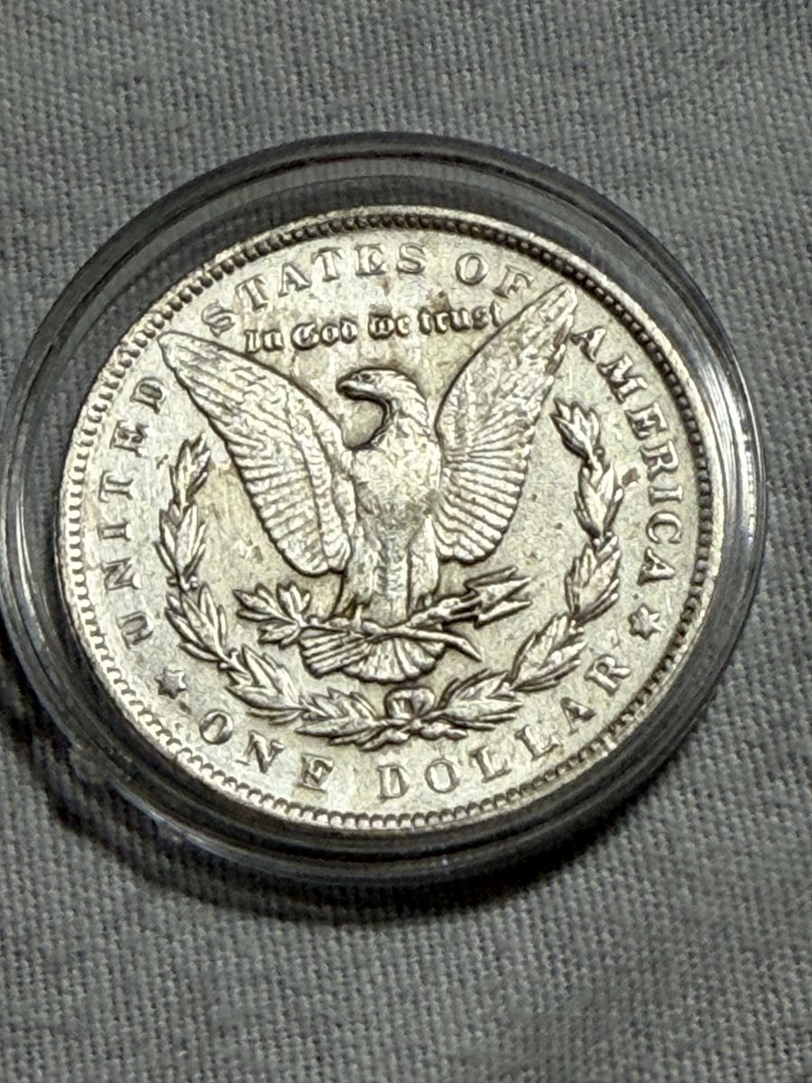 Main image 12