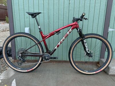 2025 Trek Supercaliber XX SL Flight Attendant, L