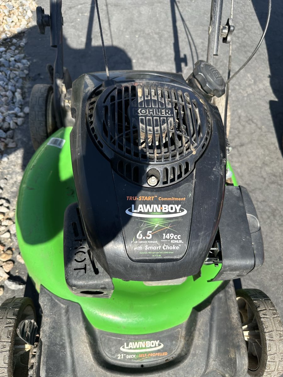 Lawn boy self propelled mower