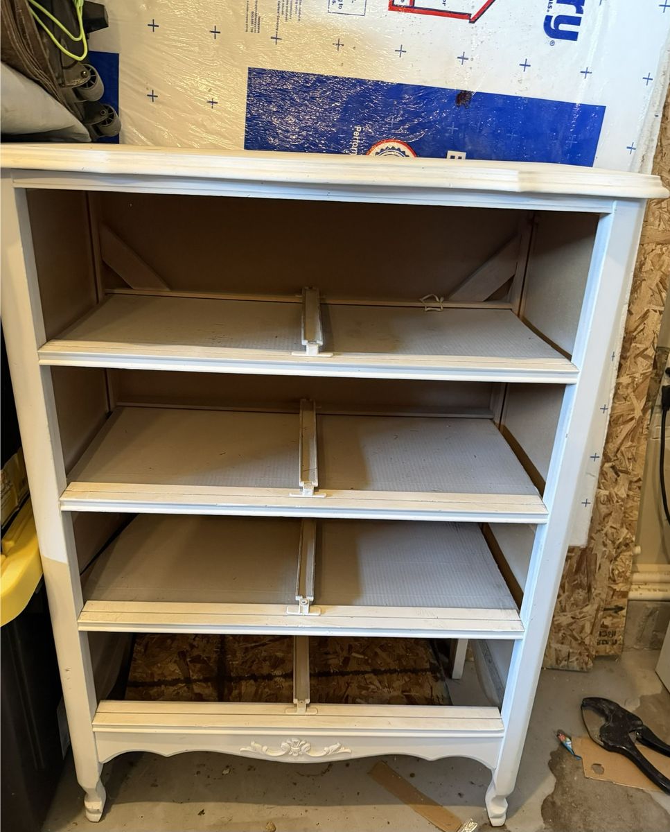 Dresser