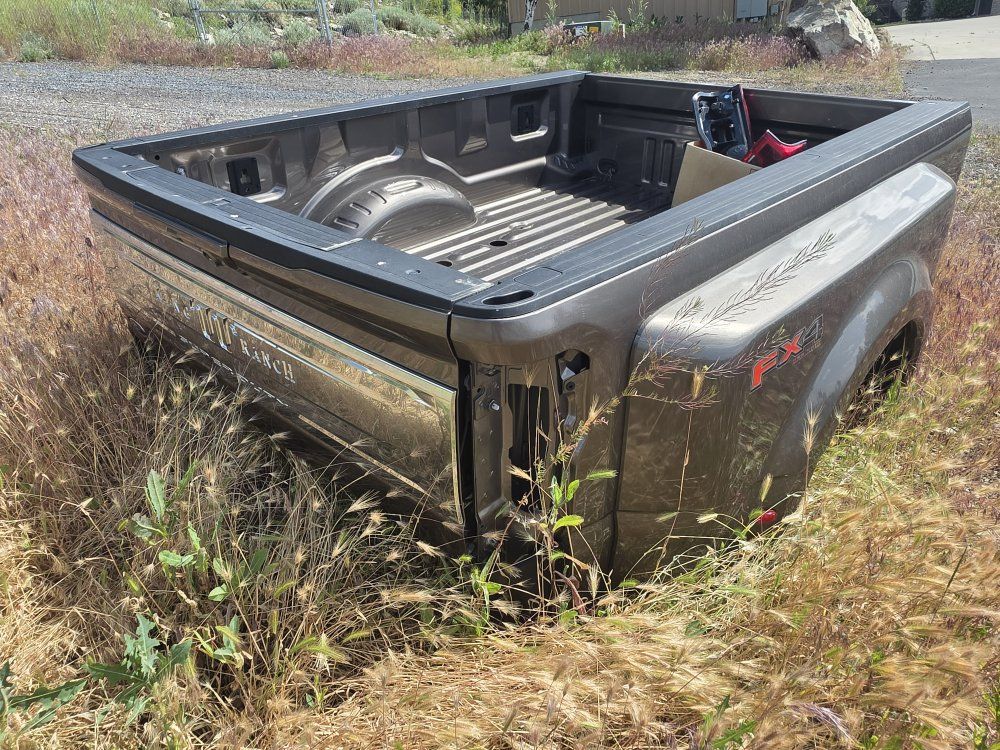 2023- 2026 Ford F-350, F-450 truck bed. includes power tailgate King ranch