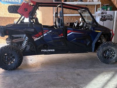 Polaris RZR XP 1000 EPS 4x4 UTV