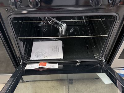 NEW AMANA STAINLESS 4 BURNER GAS RANGE