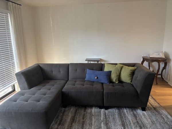 Gray Sectional Couch Sofa - Like New