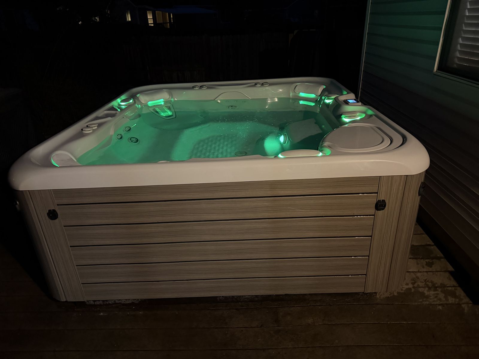 Hot Spring Grandee Hot Tub