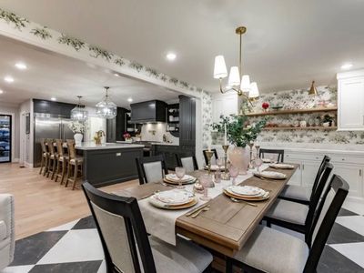 Elegant Farmhouse Dining Table and 6 Chairs - Solid Wood & Upholstered