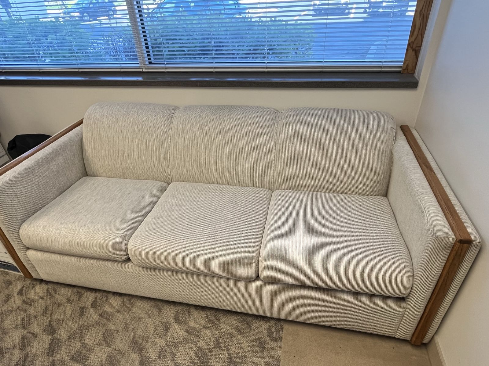 Nice couch for Sale