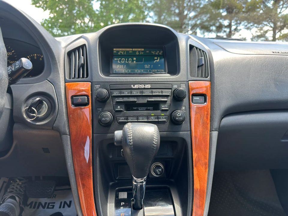 Main image 11