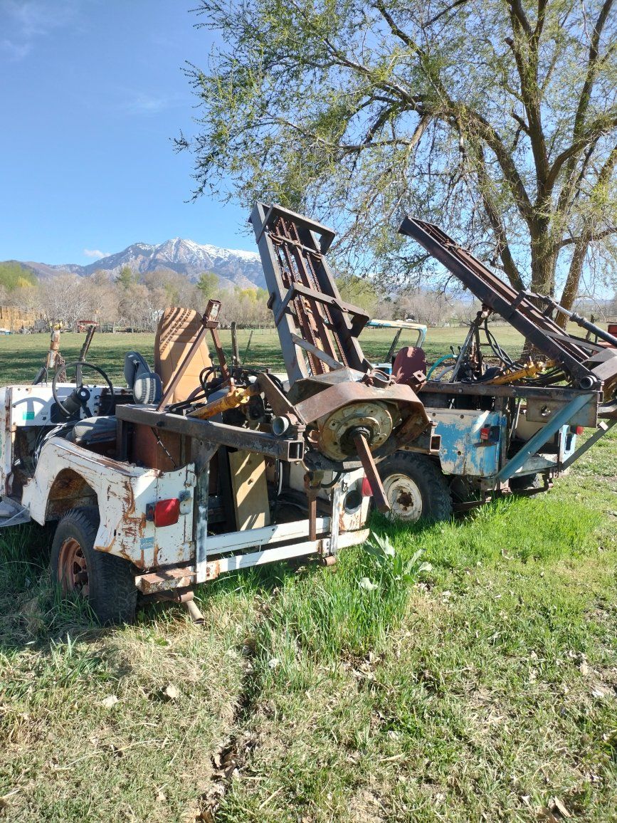 1978 Jeep CJ5 with post hole digger