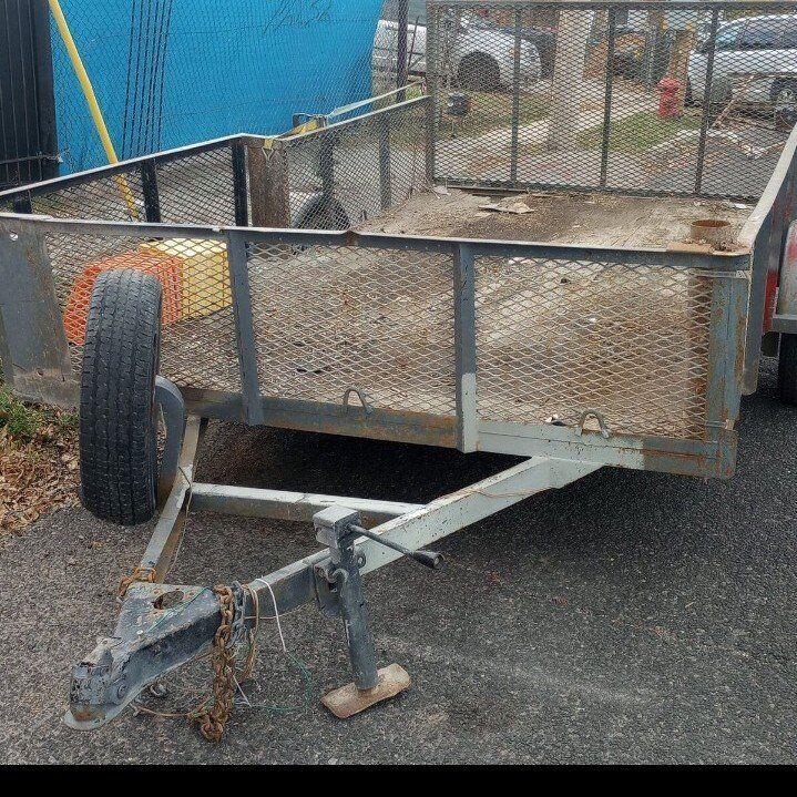 ATV trailer with 2 ramps