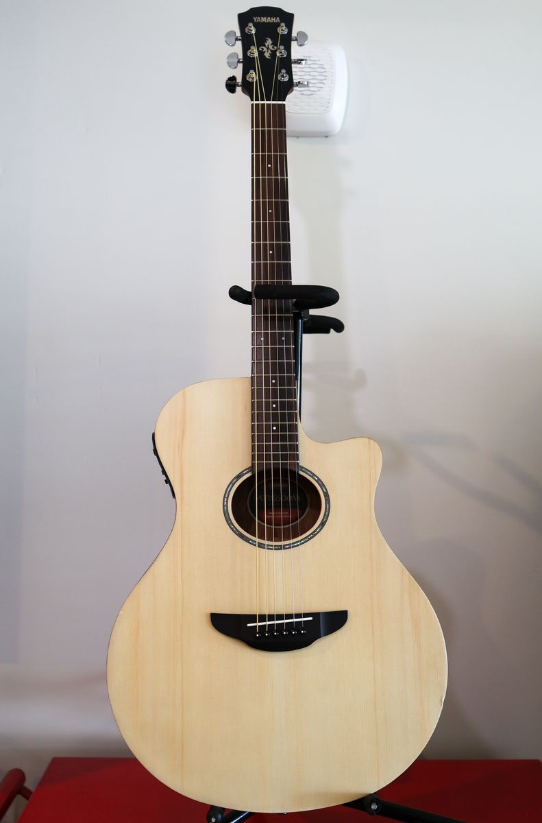 Yamaha APX600M Thinline Acoustic Electric Natural