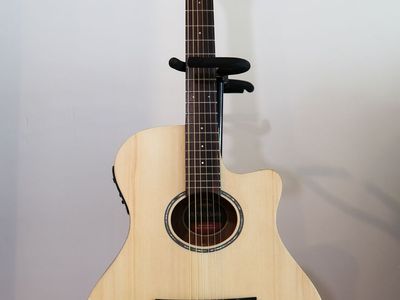 Yamaha APX600M Thinline Acoustic Electric Natural