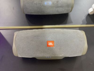 JBL Charge 4