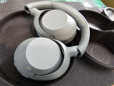 Sony ULT WEAR 900N Wireless Noise Canceling Bluetooth Headphones - Forest Gray