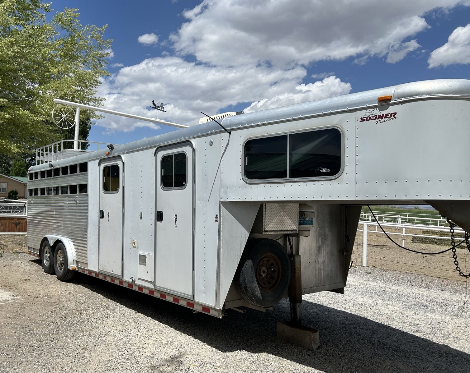 Sooner 4 horse trailer