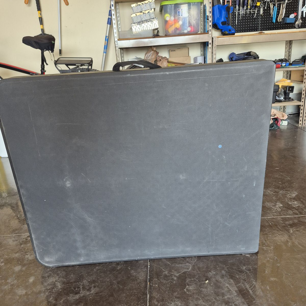 Main image 3