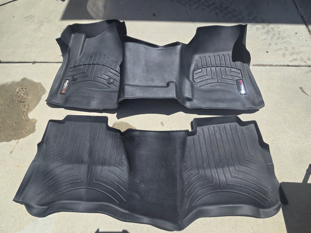 1999 2006 chevy weathertech floor mats/ bench seat.