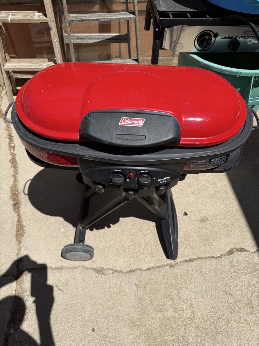 Coleman Road Trip Grill