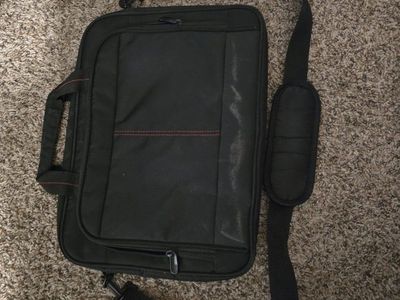 Targus Black Laptop Bag/Messenger Bag with Shoulder Strap, Multiple Pockets