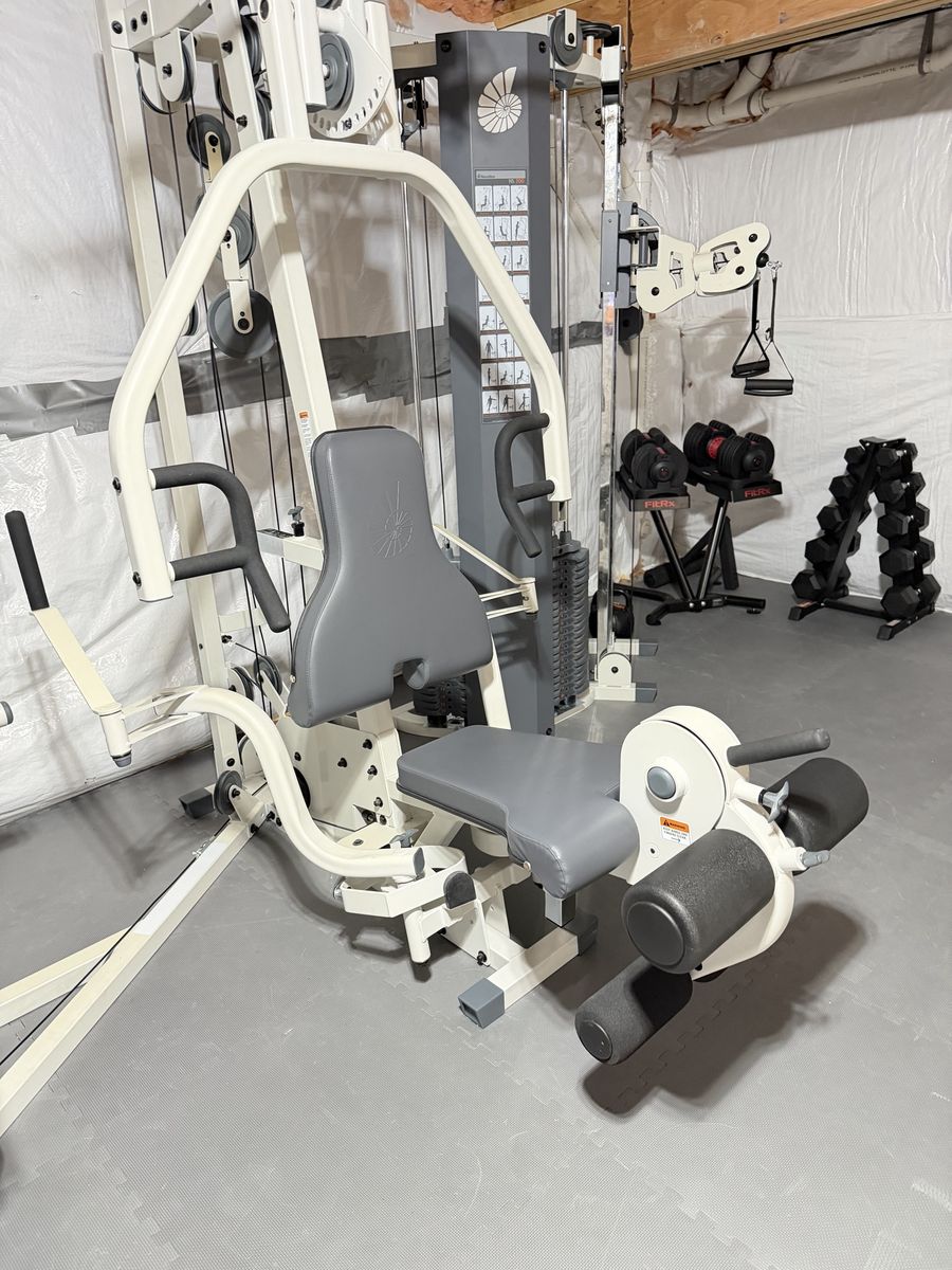 Main image 6