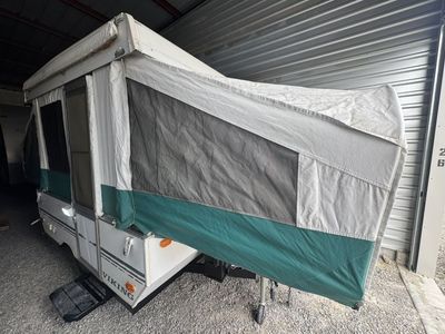 Mint 1997 Viking 1706 Popup Sleeps 6