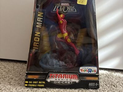 Marvel Legends Titanium Series Iron Man Die Cast Figure Toys R Us Exclusive
